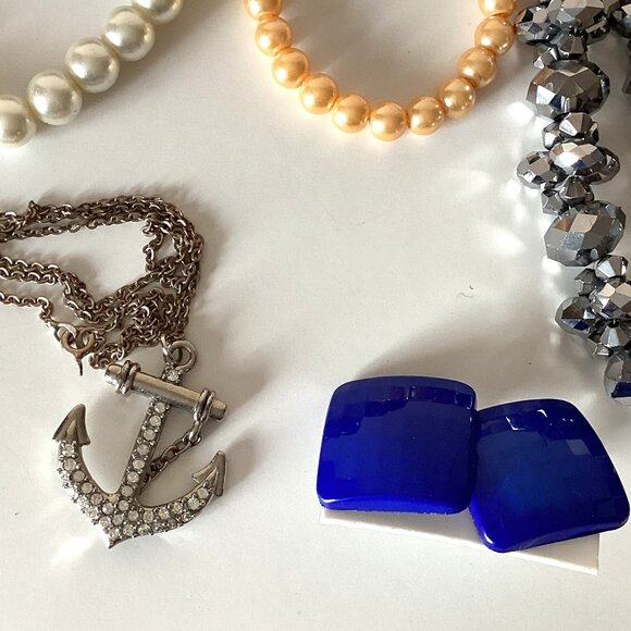 Bundle of Jewelry Earrings 3 Faux Pearl Necklaces Womens Accessories Owl Pendant - Picture 6 of 7